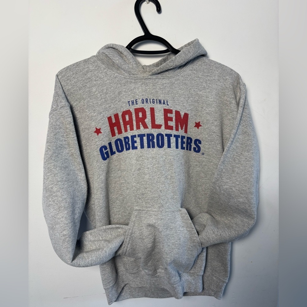 Harlem Globetrotters Gildan Sweater Hoodie size Small in GUC